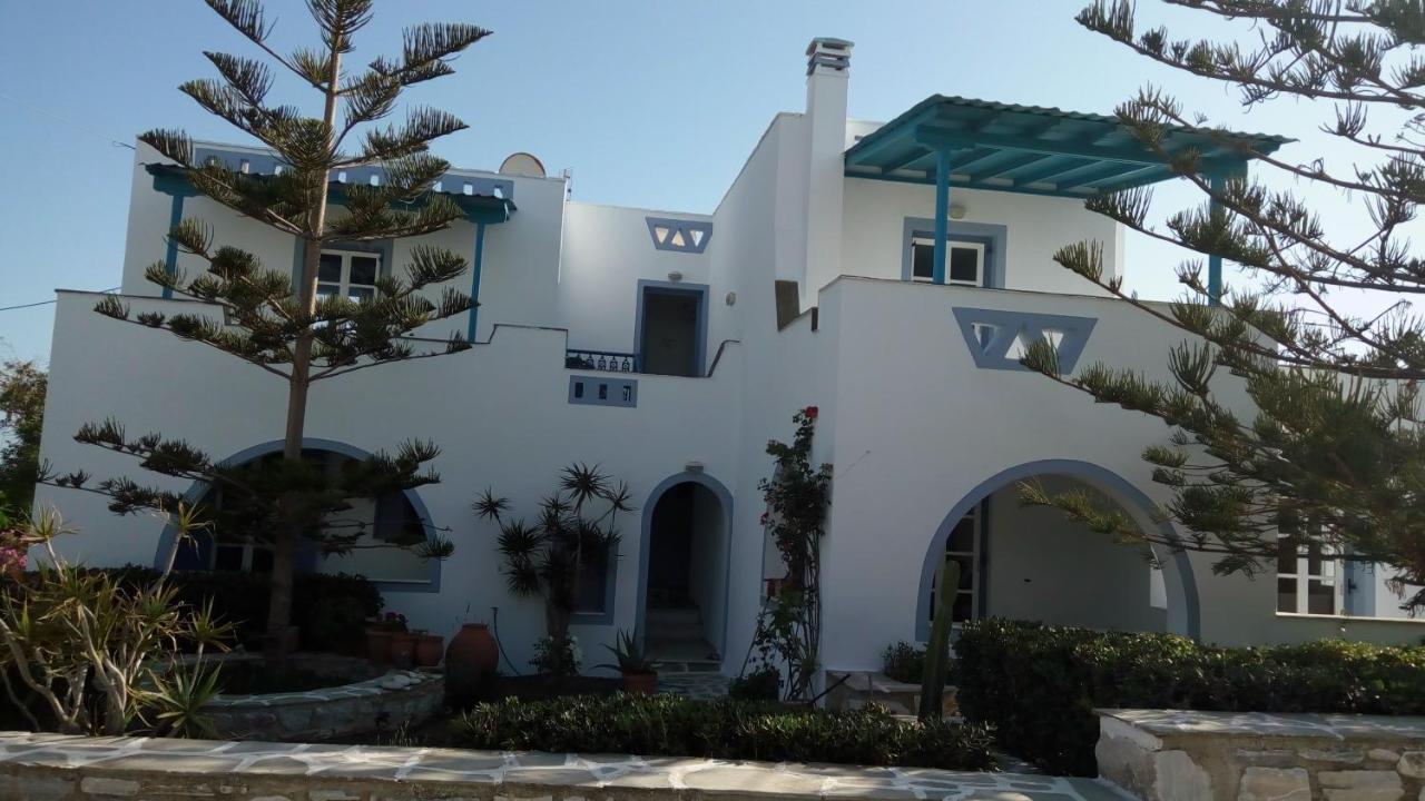 Kapares Studios Agia Anna  外观 照片