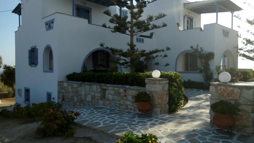 Kapares Studios Agia Anna  外观 照片